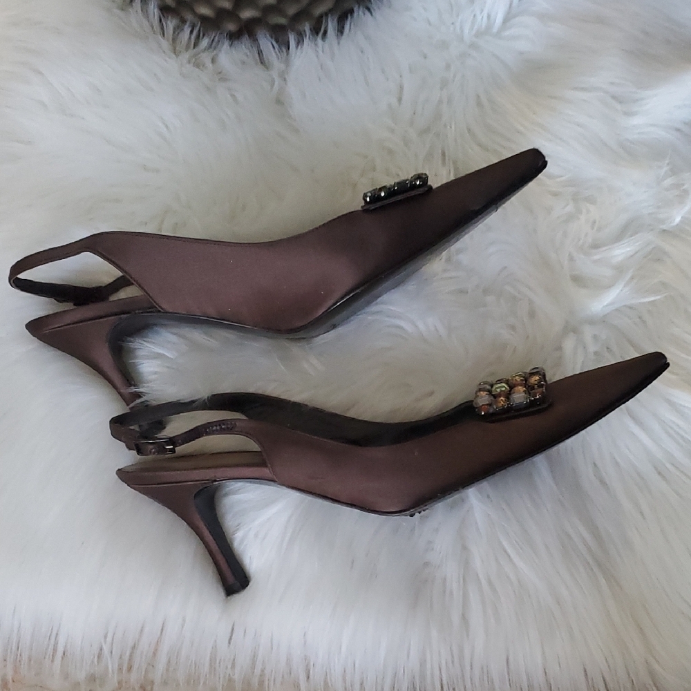 Stuart Weitzman Chocolate Embellished Heels - Picture 6 of 11